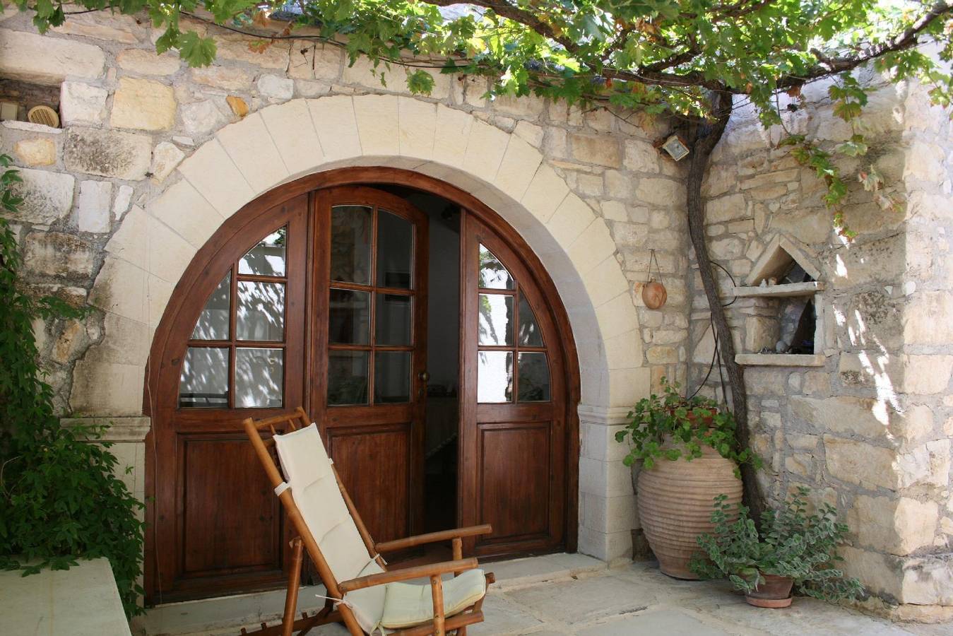 Ferienhaus in Douliana mit Großem Balkon in Douliana, Vamos