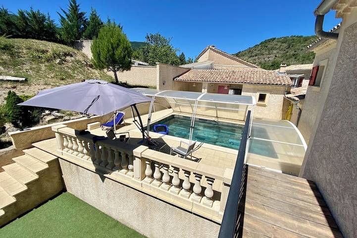 Maison de vacances pour 4 personnes, avec terrasse et jardin, animaux acceptés