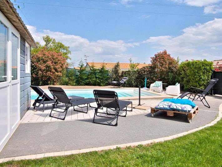 Location de vacances pour 6 personnes, avec terrasse et piscine à Moutiers-les-Mauxfaits - 3