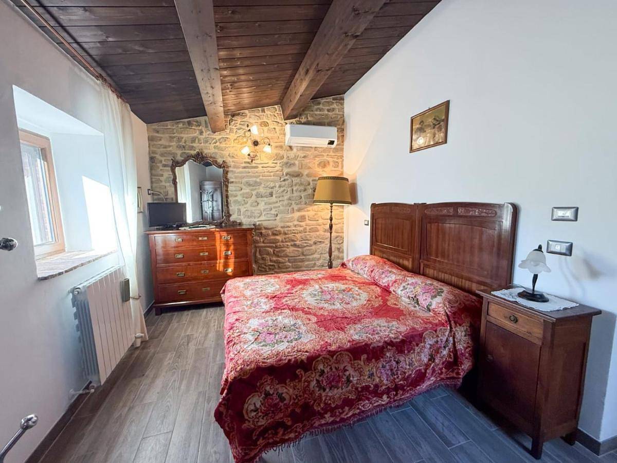 Five-Bedroom House in Penna San Giovanni, Macerata Provinz