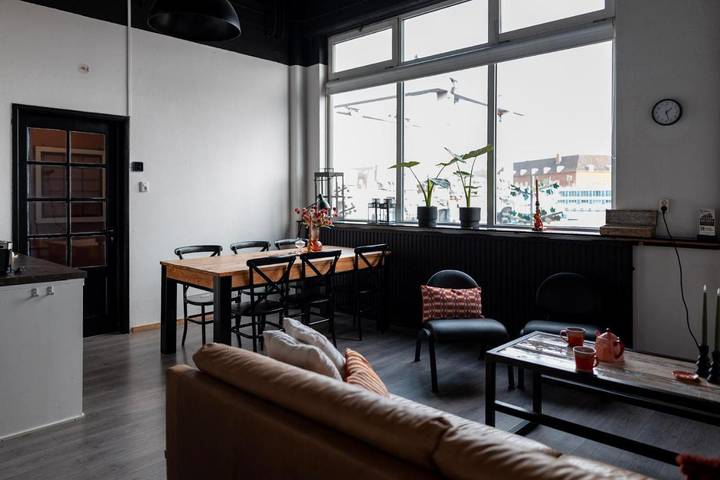 Alojamiento y desayuno para 6 personas, con terraza además de vistas y vistas al lago - 1