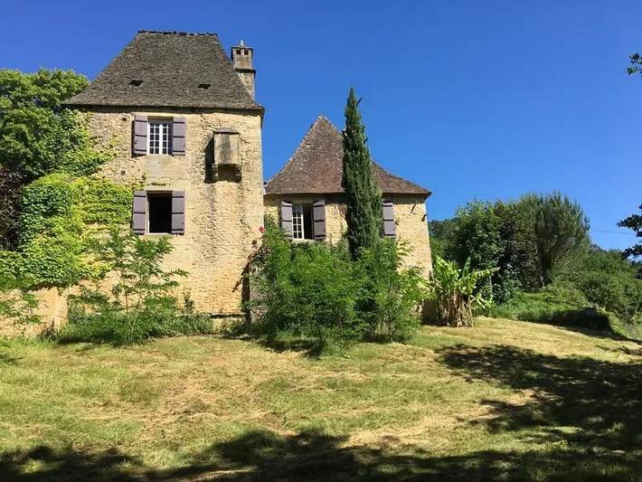 Location de vacances pour 10 personnes, avec vue ainsi que piscine et terrasse à Valojoulx - 2