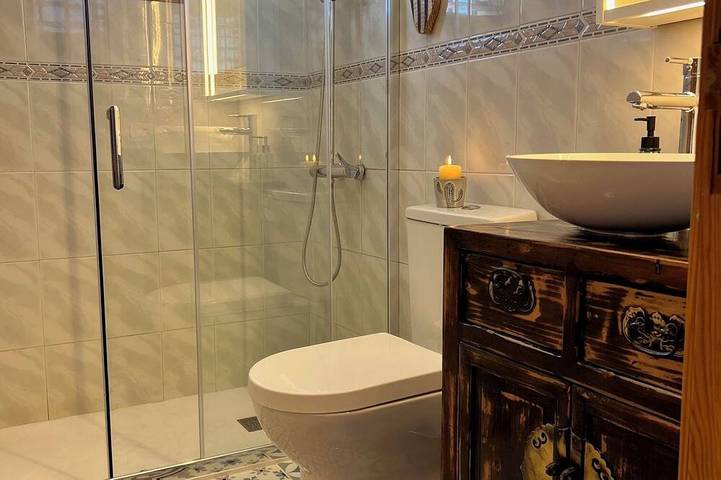 Your Perfect Getaway! Charming home! Little Terrace with ocean & mountain views in Realejo Alto, Los Realejos