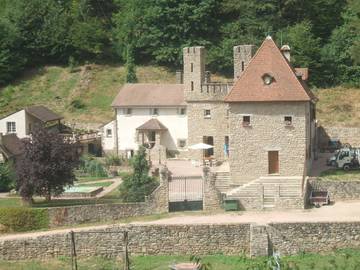 Maison de vacances pour 8 personnes, avec jardin et vue, animaux acceptés dans Saône-et-Loire