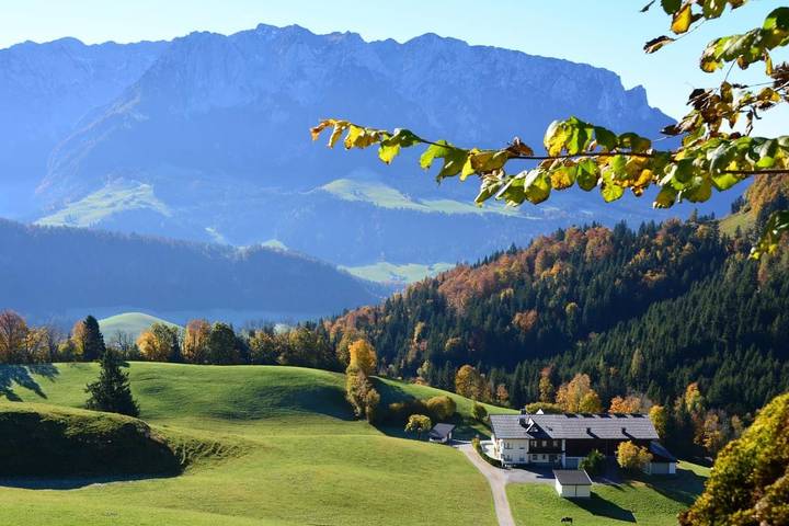 Ferienwohnung für 4 Personen, mit Balkon und Garten sowie Ausblick in Rettenschöss