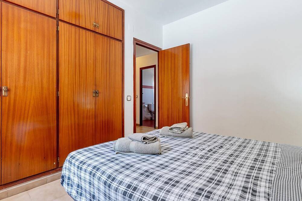 Villa in quiet area with private pool, 10min beach and center in Vandellòs i l'Hospitalet de l'Infant, Costa Dorada