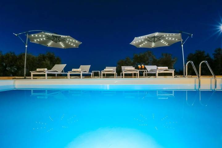 Villa pour 12 personnes, avec vue ainsi que jardin et piscine à Sali - 2