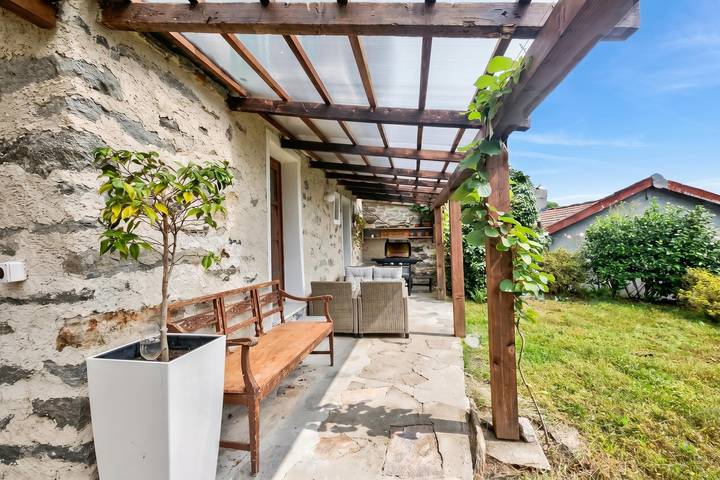 Chalet für 4 Personen, mit Balkon, kinderfreundlich im Ticino