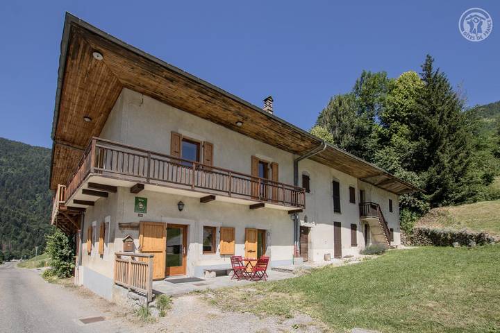Gîte pour 10 personnes, avec Terrasse à Aillon-le-Jeune