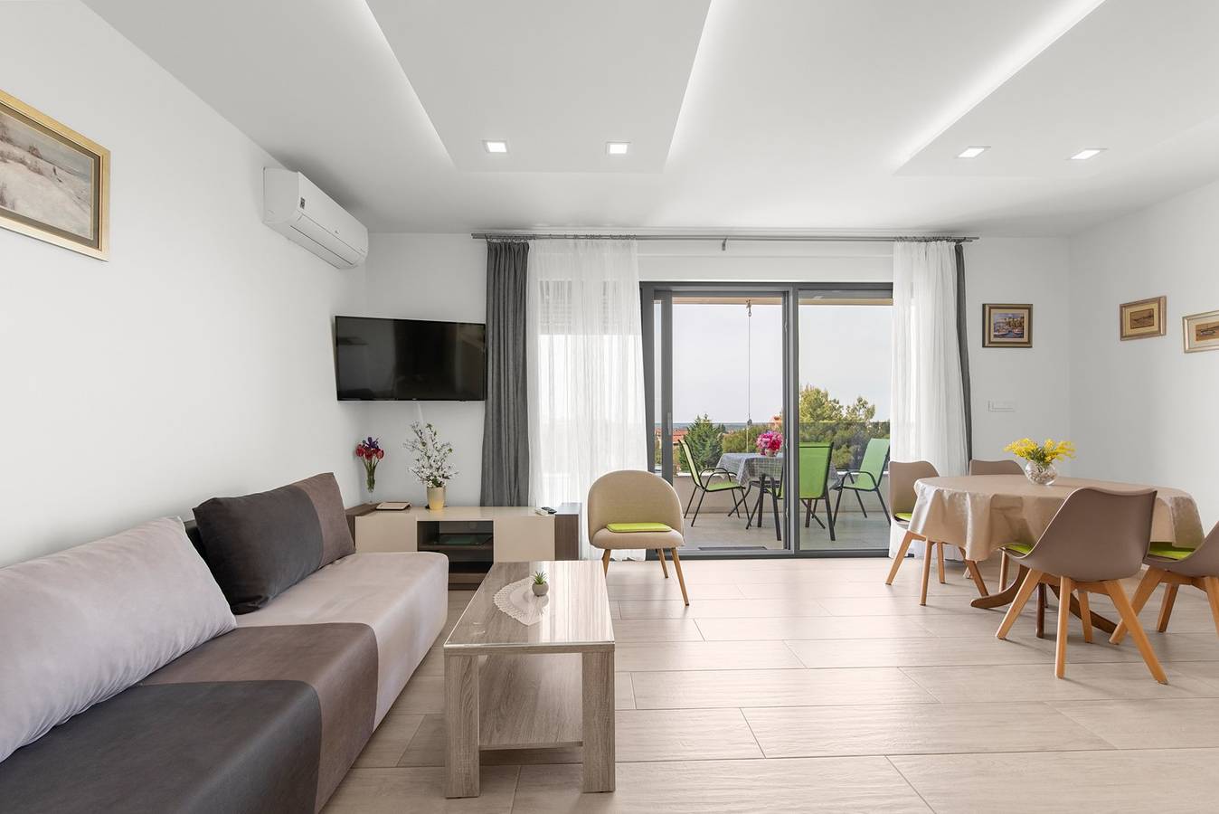 Geheel appartement, Vakantieappartement voor 2 personen met balkon in Poreč, Porec en omgeving