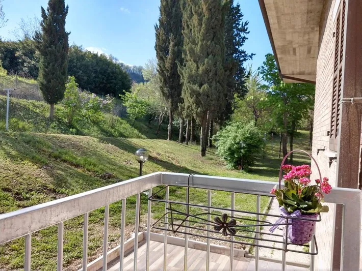 Alojamiento y desayuno para 2 personas, con vistas además de piscina y jardín - 1