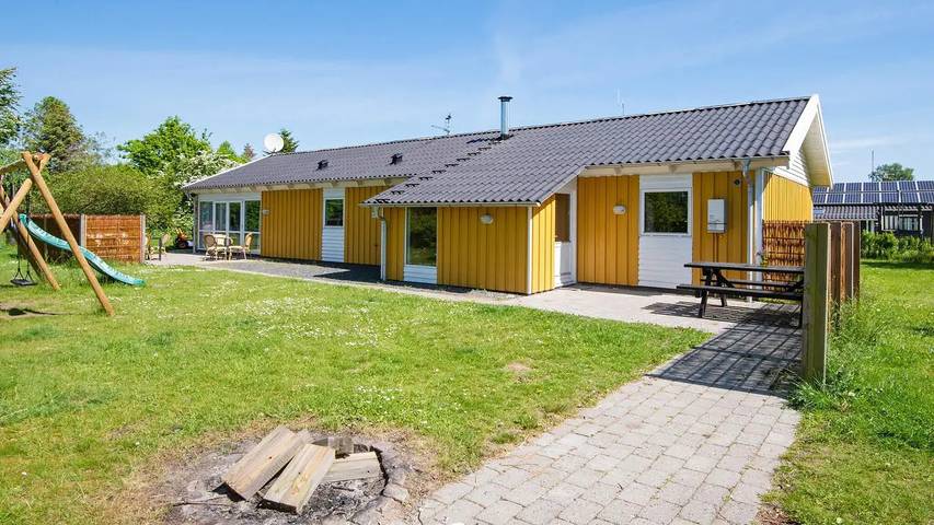 Ferienhaus für 11 Personen, mit Pool und Terrasse in St. Sjørup
