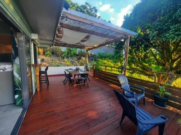 Gîte pour 4 personnes, avec vue et jardin dans Mahina