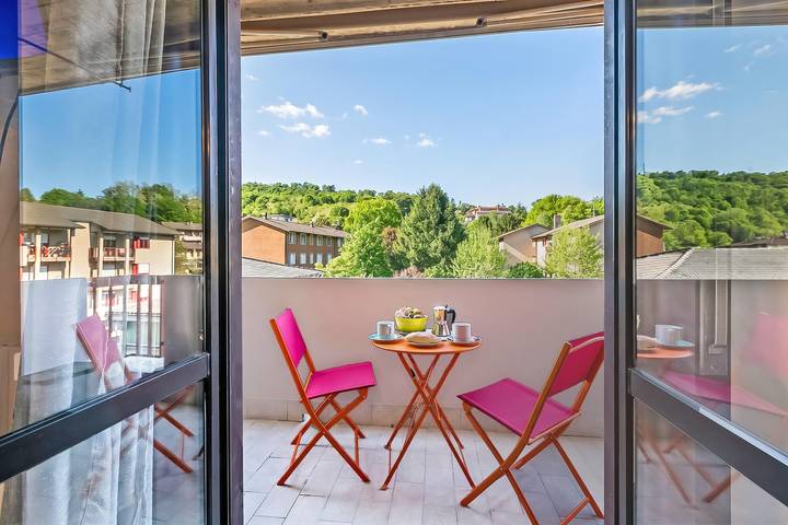 Gîte pour 4 personnes, avec Balcon à Laveno-Mombello