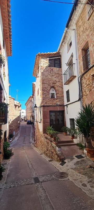 Gîte pour 6 personnes, avec balcon et jacuzzi à Vilafamés
