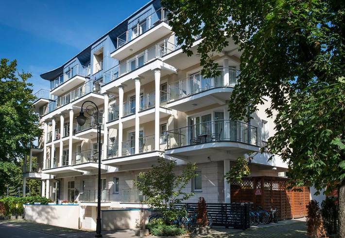 Ośrodek wypoczynkowy dla 2 osób, z basen i balkon oraz jacuzzi i sauna w Świnoujście