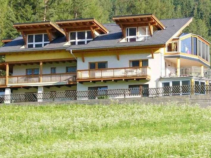 Ferienwohnung für 7 Personen, mit Sauna und Balkon sowie Ausblick und Garten, mit Haustier - 1