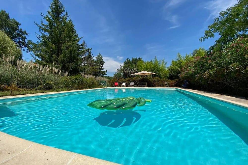 Villa de Bien-être Unique avec Sauna et Piscine in Meilhan, Gers