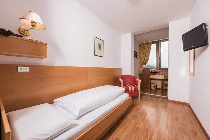 Hotel für 3 Personen, mit Sauna und Garten sowie Pool und Whirlpool in Toblach - 4
