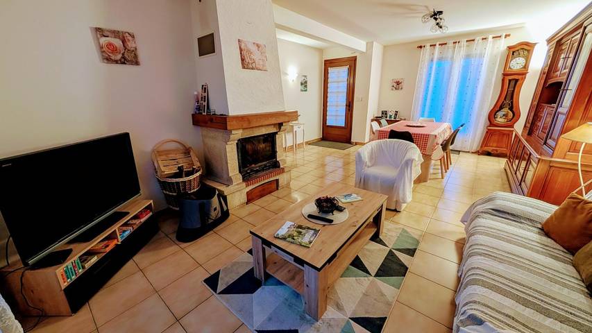 Gîte pour 6 personnes, avec jardin à Saint-Yrieix-la-Perche - 3