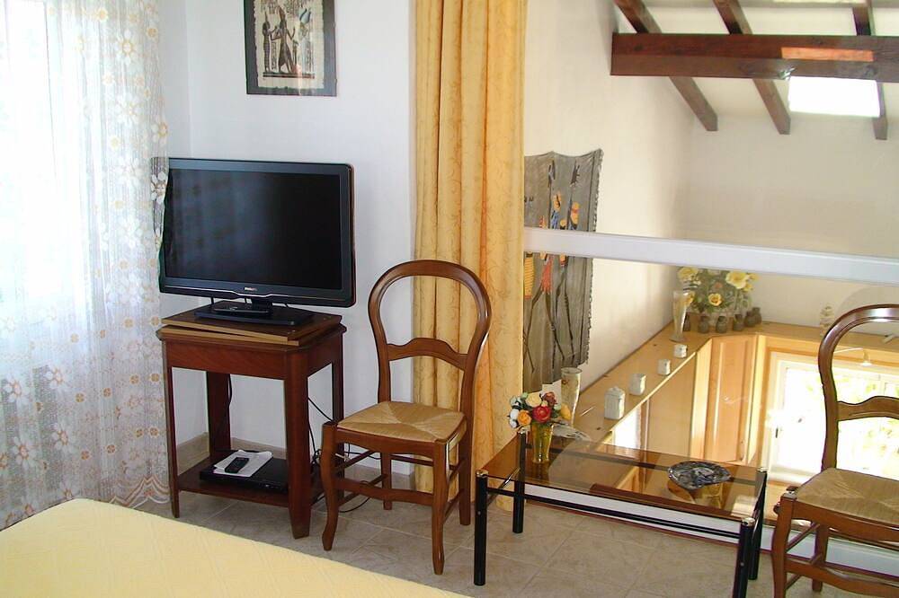 House, 1 bedroom, sleeps 2, quiet area, fully equipped in Bidart, Région de Bayonne