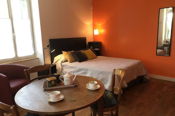 Location de vacances pour 6 personnes, avec Balcon/Terrasse ainsi que Terrasse et Jardin à Lavoux - 2