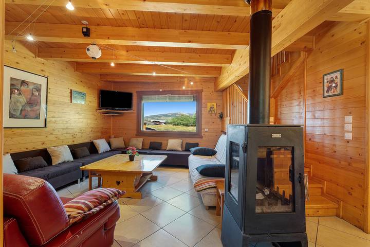 Maison de vacances 'Chalet Bellevue' avec vue sur la montagne, piscine partagée et Wi-Fi in Les Orres, Parc national des Écrins