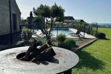 Gîte pour 12 personnes, animaux acceptés à Saint-Robert