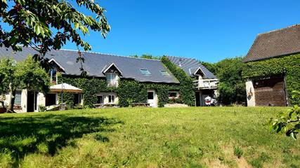 Chambre d’hôte pour 2 personnes, avec jardin à Livaie