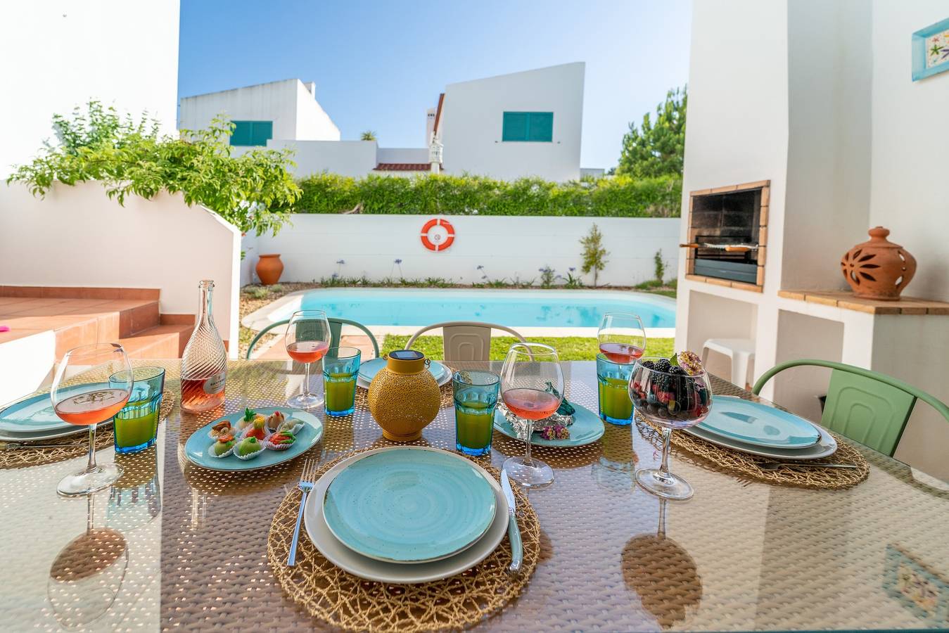 Villa „V-Blue“ mit privatem Pool, Wlan und Klimaanlage in Praia da Prainha, Alvor