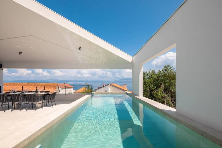 Villa pour 8 personnes, avec jacuzzi ainsi que sauna et jardin à Sutivan - 4