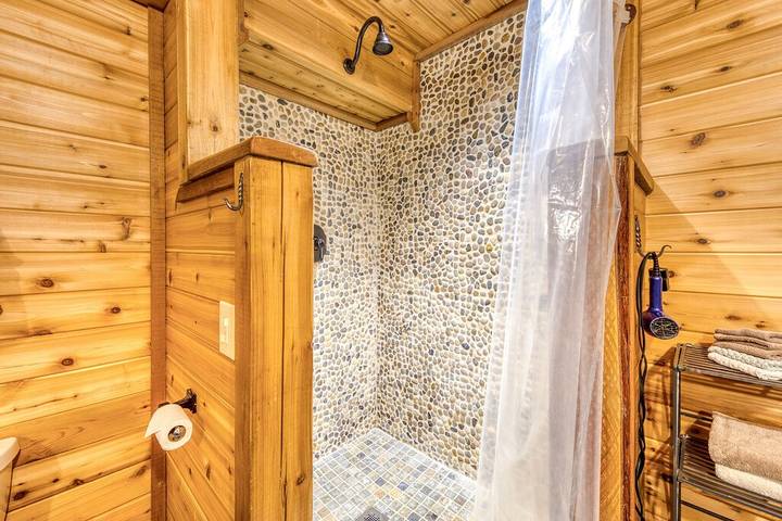 Blockhütte für 8 Personen, mit Balkon und Whirlpool - 1