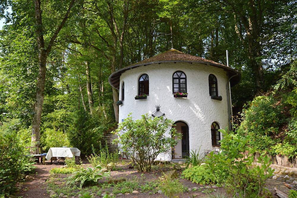 Waldversteck Strotzbüsch in Strotzbüsch, Vulkaneifel