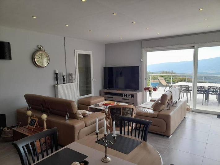 Location de vacances pour 10 personnes, avec jardin et piscine à OMS (homonymie) - 3