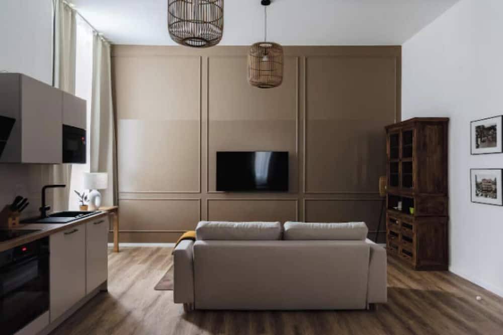 Entire apartment, Luxurious Stay in Central Berlin – Perfect for Groups & Families in Mitte Berlin, Berlin