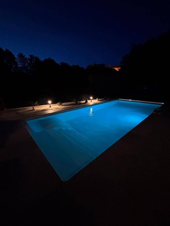 Chambre d’hôte pour 4 personnes, avec piscine ainsi que vue et jardin à Excideuil - 4