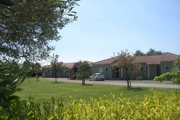 Gîte pour 4 personnes, avec terrasse et jardin à Aléria