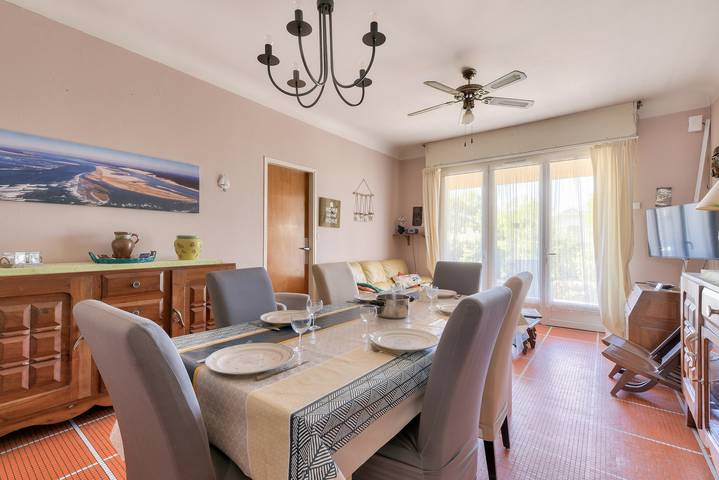 Location de vacances pour 8 personnes, avec Balcon et Jardin à Andernos-les-Bains