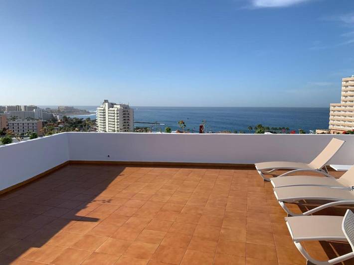 Apartahotel para 3 personas, con terraza y piscina en Costa Adeje