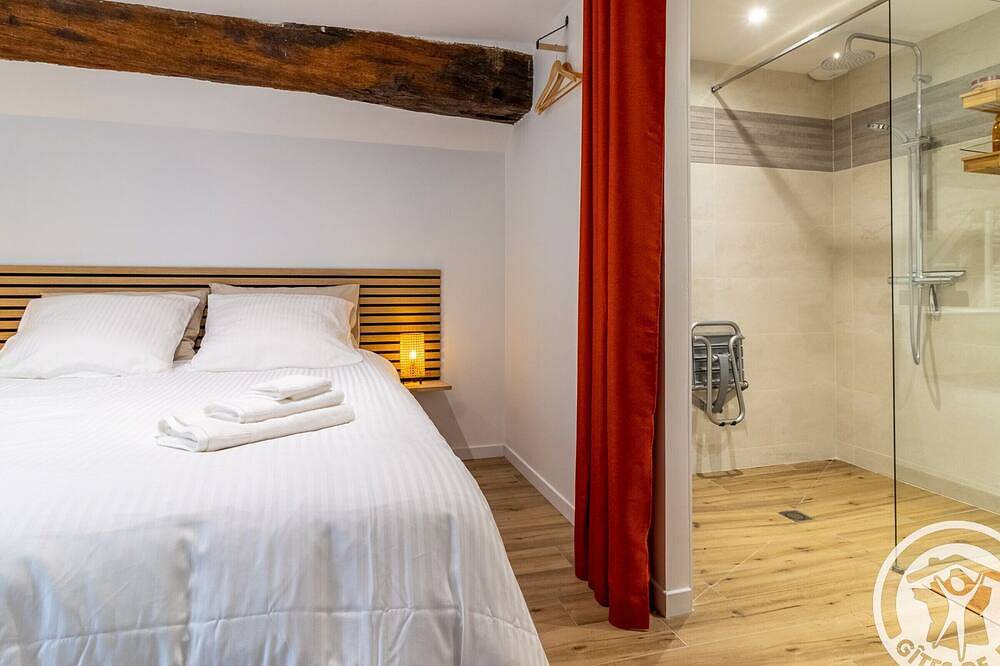 Gîte charmant entre Loire et Layon, terrasse, jardin, parking, proche d'Angers, idéal pour couples in Rochefort-sur-Loire, Région d'Angers