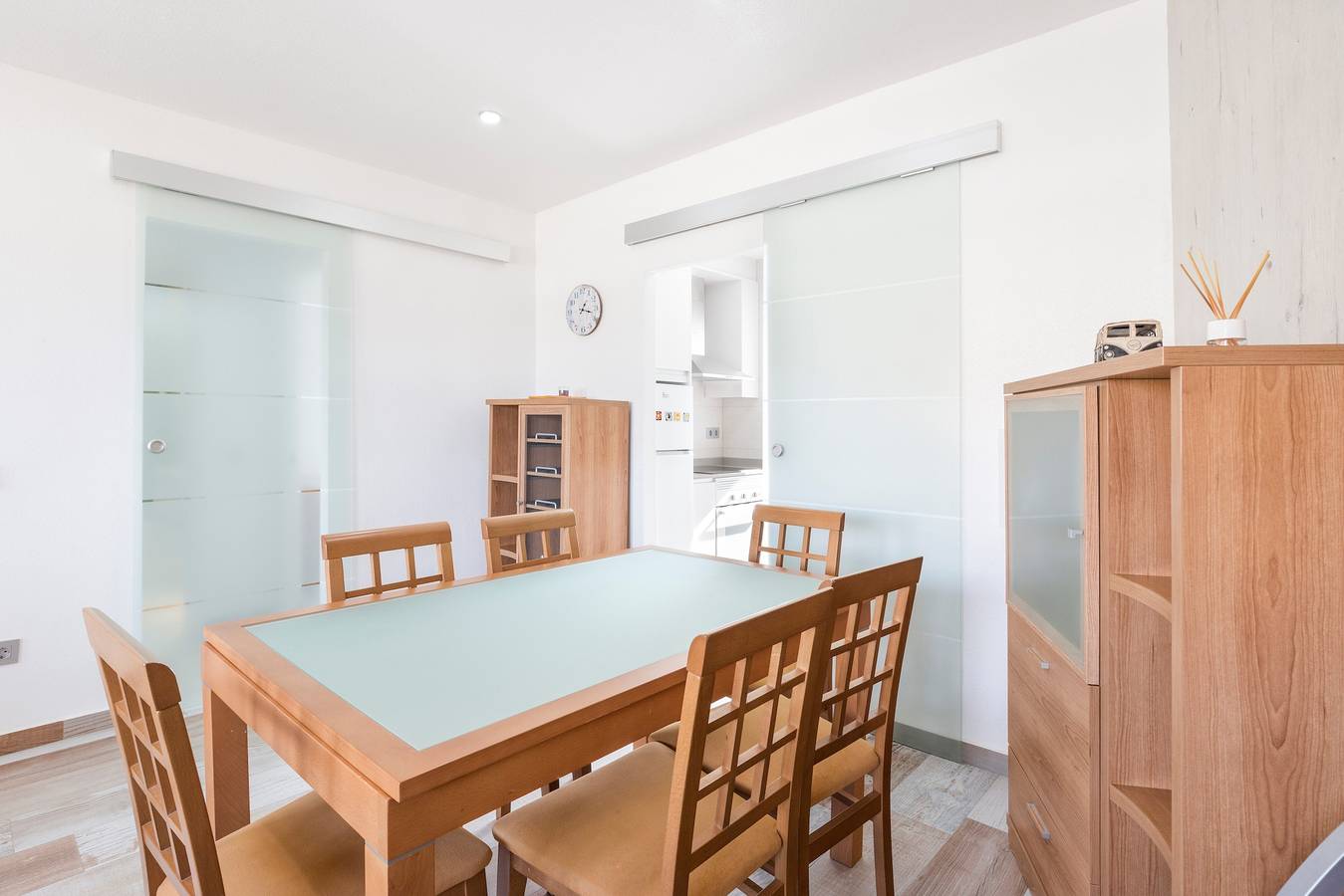 Ganze Wohnung, Ferienwohnung 'Recien Reformado 2' mit Meerblick, Gemeinschaftspool und Klimaanlage in San Javier, Costa Cálida