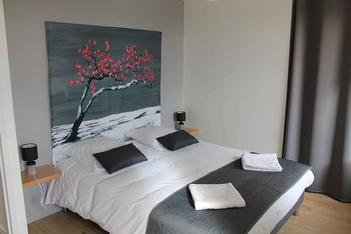 Gîte pour 10 personnes, avec jardin, animaux acceptés à Saint-Julien-Chapteuil - 2