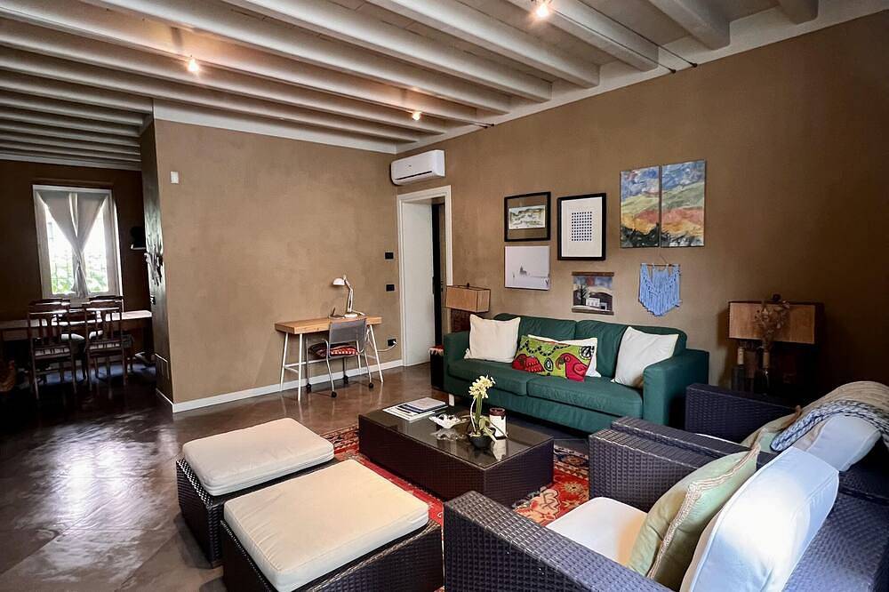 Ganze Wohnung, Da Mari - in the historical center of Brescia, refined, quiet and spacious  in Brescia, Brescia Provinz