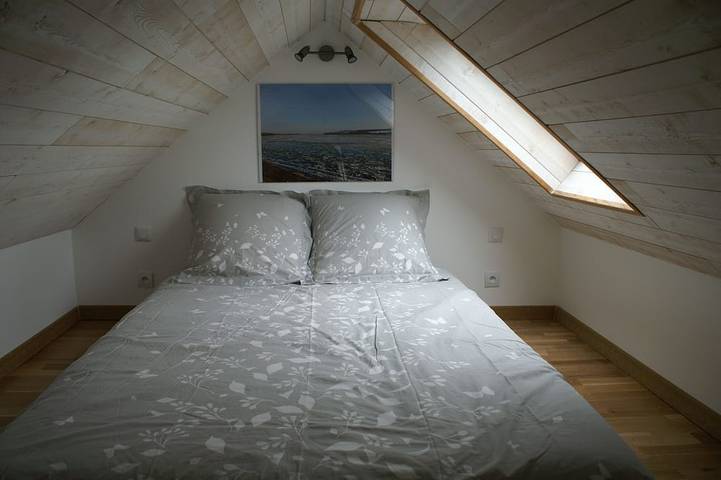 Location de vacances pour 2 personnes, avec jardin à La Ménitré - 2