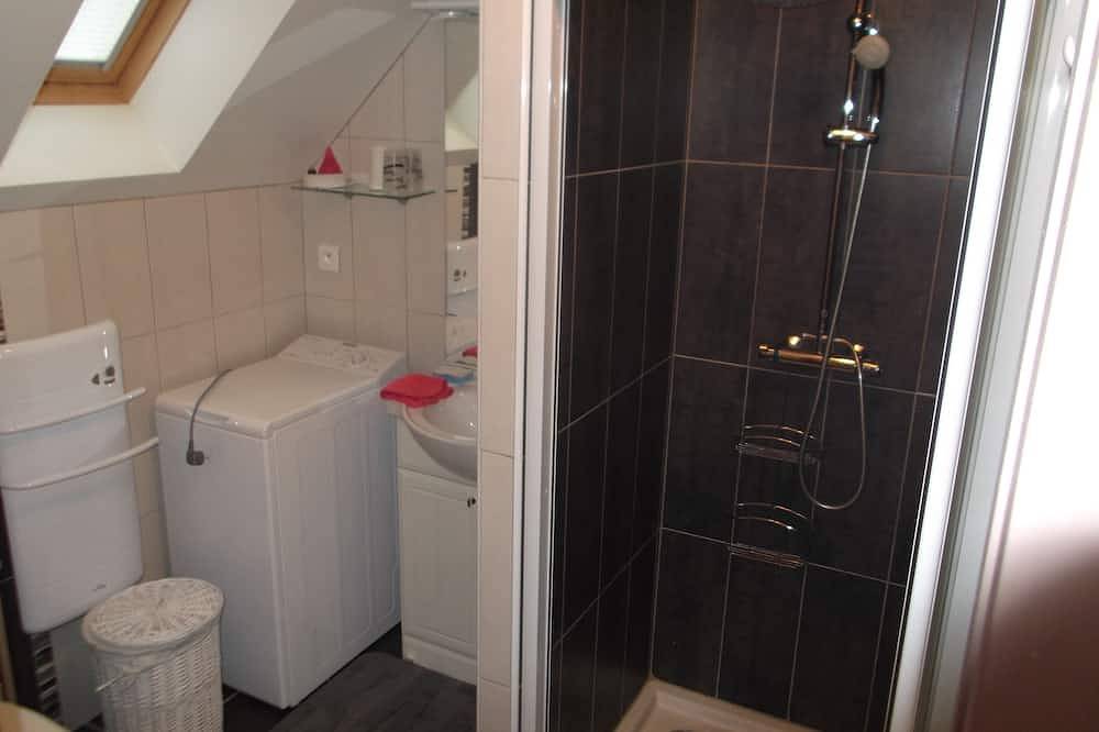 Gite apartment 2 people located between cauterets luz gavarnie ideal spa treatment in Soulom, Pyrenees National Park