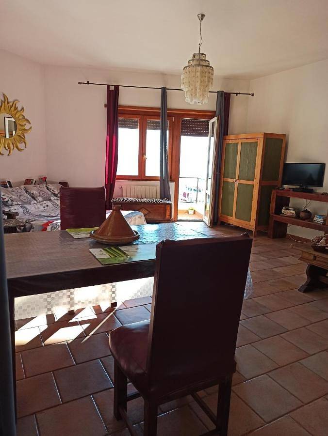 Ampio monolocale con balcone fronte mare in Porto Santo Stefano, Monte Argentario