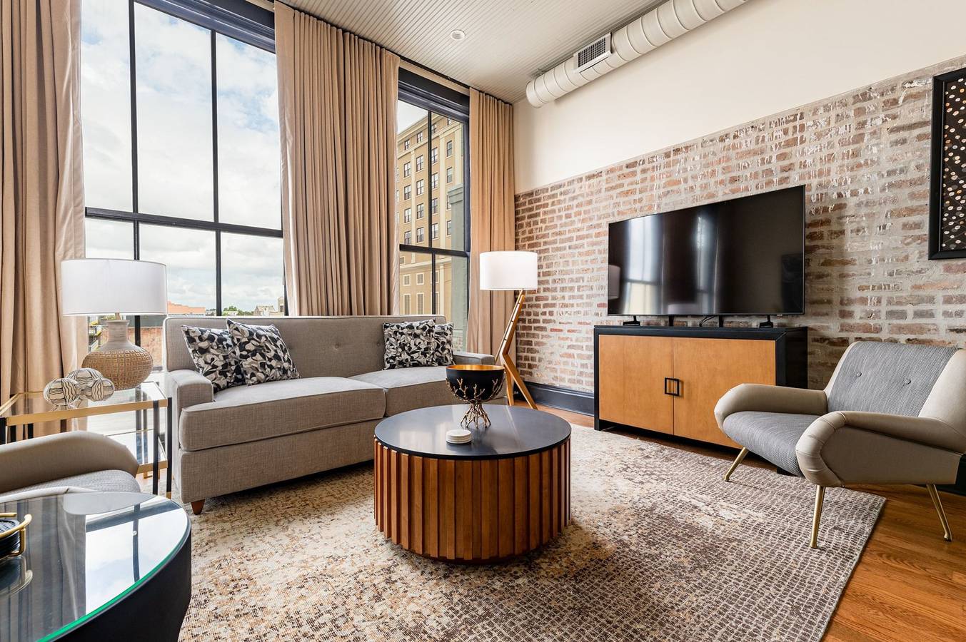 Apartamento entero, 2Br Canal Street Charm: Elegant Space | The Mayfair in Storyville (New Orleans), New Orleans