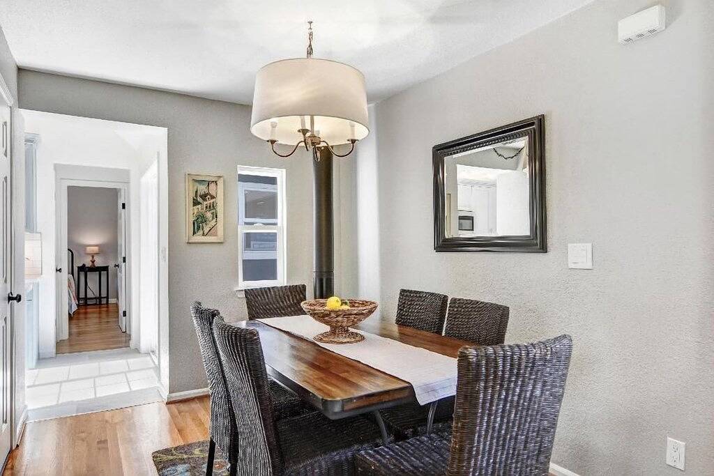 Nettes Häuschen weniger als eine Meile zu im Stadtzentrum gelegenem Napa in Napa, Napa Valley