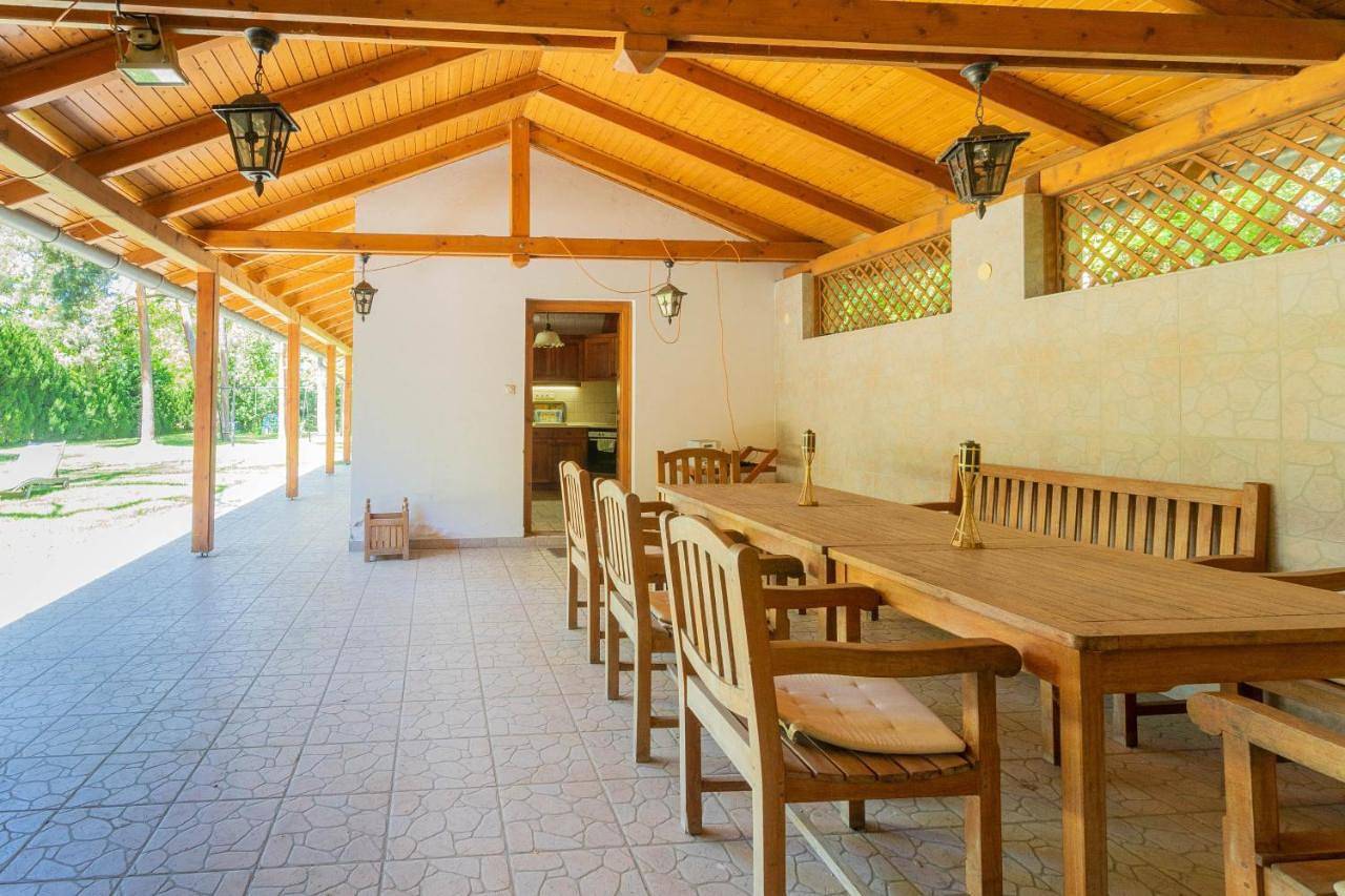 Sellő Beach Villa in Balatonlelle, Plattensee Südufer