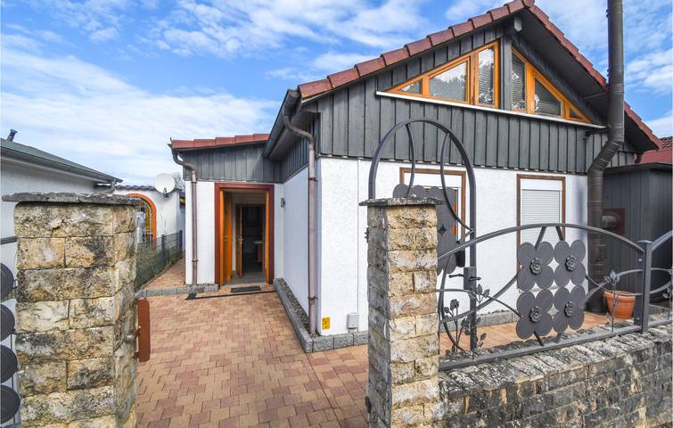 Ferienhaus mit Meerblick für 6 Personen, mit Terrasse und Garten, kinderfreundlich in Travemünde - 3